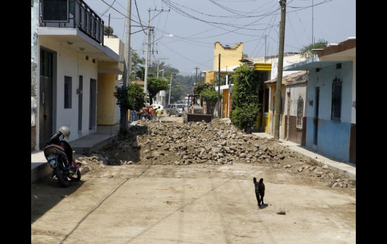 El huracán Jova, suscitado en octubre de 2011, también dejó daños en municipios de Jalisco como Barra de Navidad. ARCHIVO  /