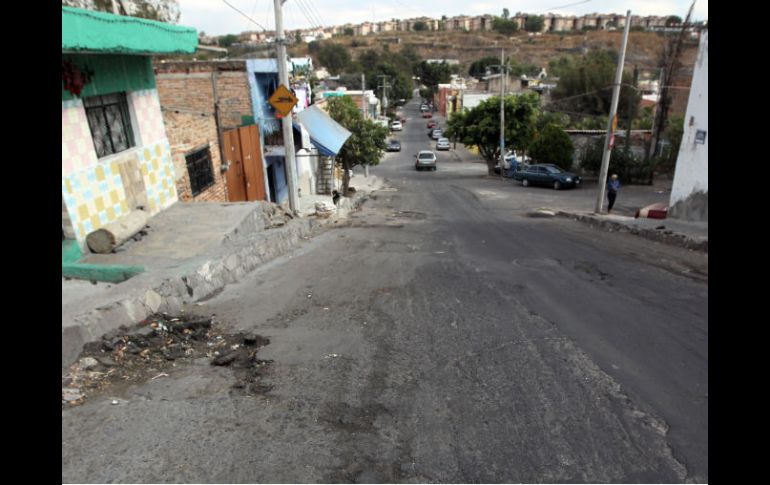 Uno de los asesinados fue encontrado en calles de la colonia Oblatos. ARCHIVO  /