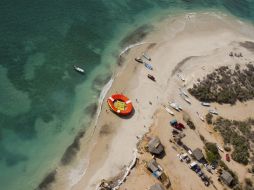 Por la mañana el centro de Fabio se ubica a mil 120 kilómetros al oeste-suroeste del extremo sur de Baja California. ARCHIVO  /