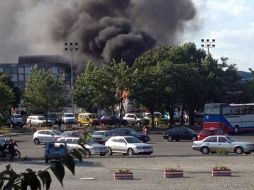 Al menos tres personas han muerto y 29 han resultado heridas en un ataque terrorista contra el autobús. AFP  /