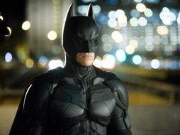 Tras quitarle los poderes en la película anterior el personaje queda hundido y deprimido, ya no es Bruce Wayne ni Batman. ESPECIAL  /