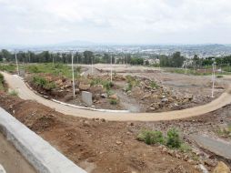 Existen ciertas dudas en torno a la legalidad de la construcción de un nuevo centro universitario en el Cerro del Cuatro. ARCHIVO  /