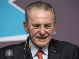 Jacques Rogge ofreció una rueda de prensa en la Villa Olímpica de Stratford. REUTERS  /