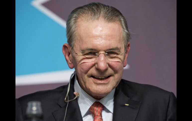 Jacques Rogge ofreció una rueda de prensa en la Villa Olímpica de Stratford. REUTERS  /