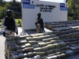 El Ejército Mexicano decomisó los enervantes con un peso de tres toneladas 178 kilos. ARCHIVO  /