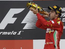 Fernando Alonso es el primer lugar de la Fórmula 1, con 154 puntos, 34 arriba del australiano Mark Webber. AP  /