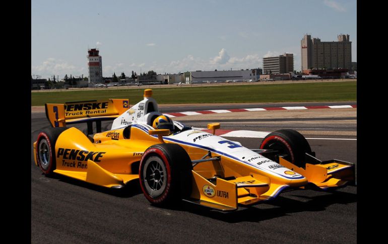 Helio Castroneves tuvo una buena carrera en Edmonton. AP  /