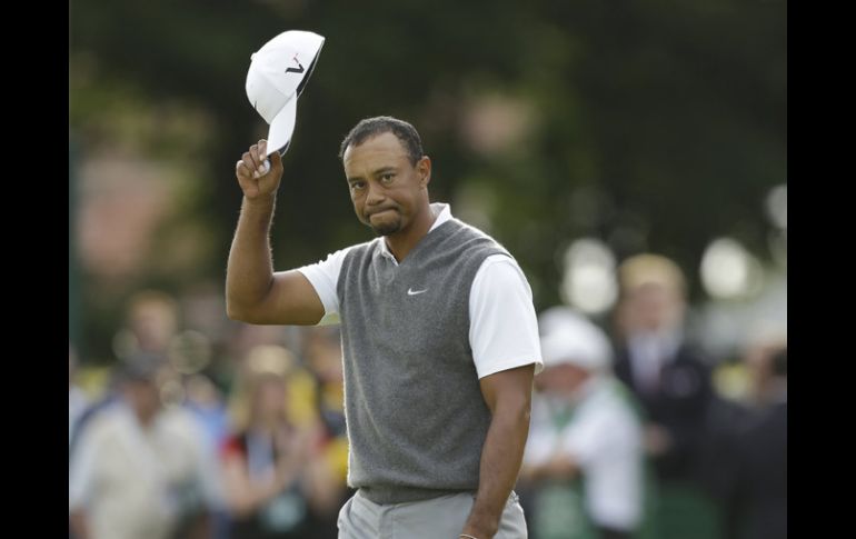 Tiger Woods tuvo un buen torneo en el British Open y eso lo impulso en la clasificación mundial. AP  /