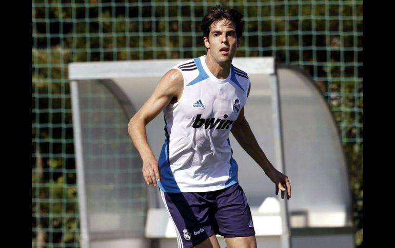 El volante sudamericano se reunió con el técnico del Real Madrid para negociar su estancia con el Real Madrid. EFE  /