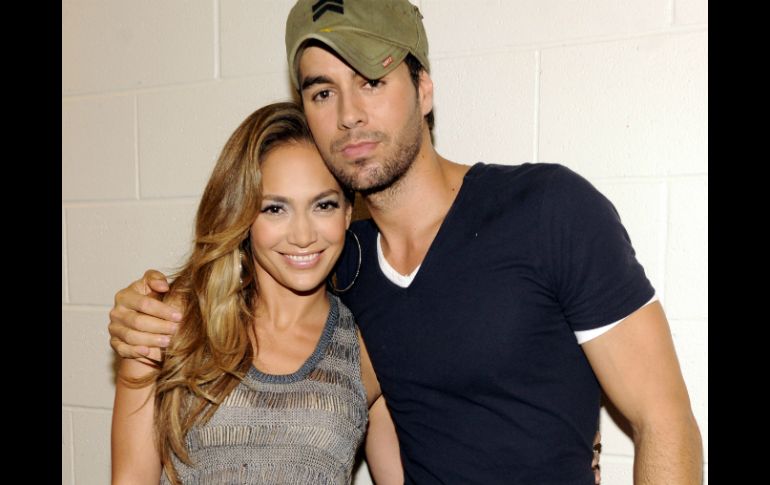 Fotografía cedida en donde aparece los cantantes Jennifer López y Enrique Iglesias, quienes se encuentran en plena gira. EFE  /