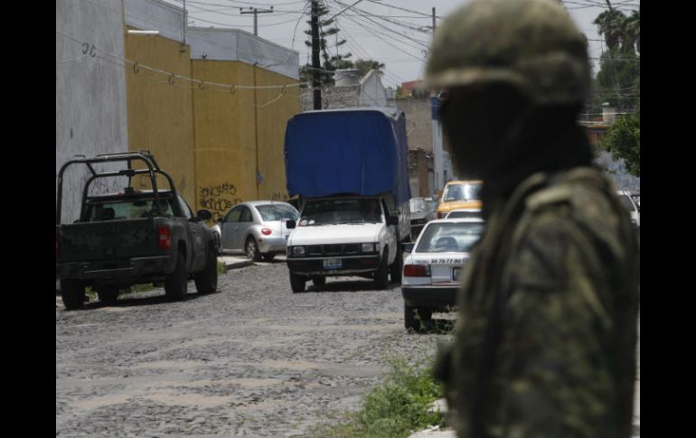 Un grupo de soldados del 79 Batallón de Infantería de la XV Zona Militar acudió al lugar.  /