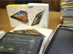 Apple, con sede en California, demandó detener la venta tanto de la Samsung Galaxy Tab 10.1N como de la Galaxy Tab 7.7. EFE  /