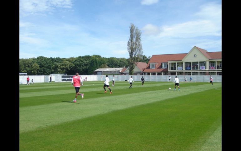 Entrenamiento de la Selección Mexicana Sub-23 en Londres. ARCHIVO  /