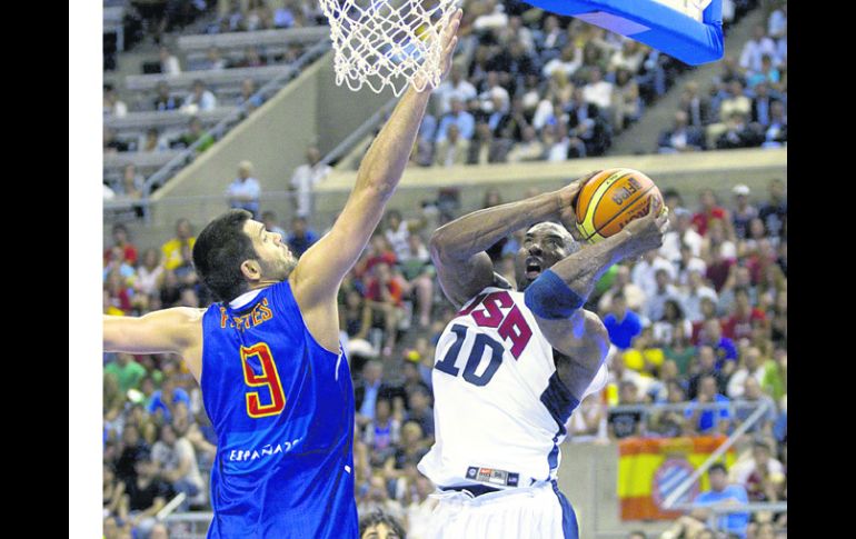 El líder. Kobe Bryant, en el juego contra España. EFE  /