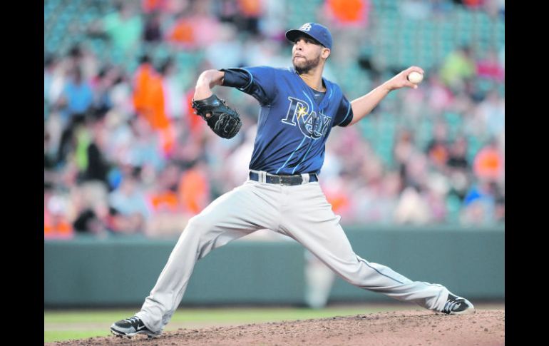 David Price realiza un lanzamiento, durante el partido entre los Rays y los Orioles de Baltimore. AFP  /