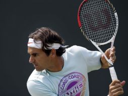 Roger Federer enfrentará al colombiano Alejandro Falla en primera ronda. AP  /