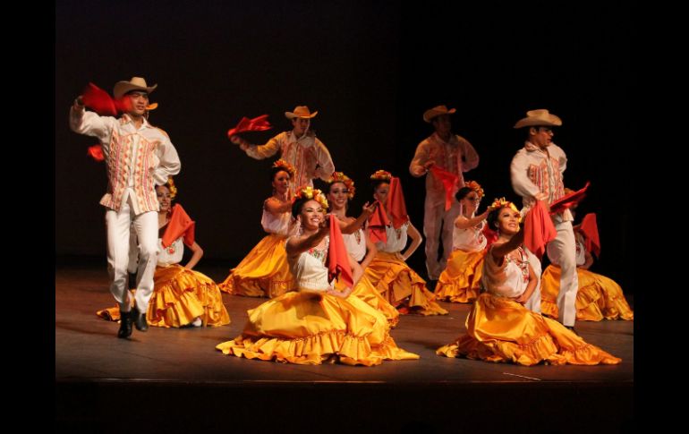 El Ballet Folklórico de México de Amalia Hernández se presentará en el DF como parte de la celebración de su 60 aniversario. NTX  /