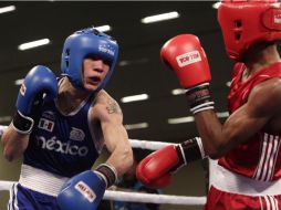 Óscar Valdez (izq) es un candidato a lograr medalla en el boxeo. ARCHIVO  /