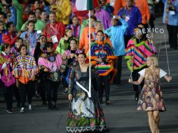 Imagen del momento en el que la delegación mexicana apareció en el Estadio Olímpico. AFP  /