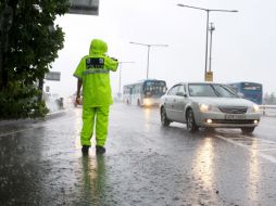 Unas 17 mil casas y granjas también resultaron dañadas por las inundaciones. ARCHIVO  /