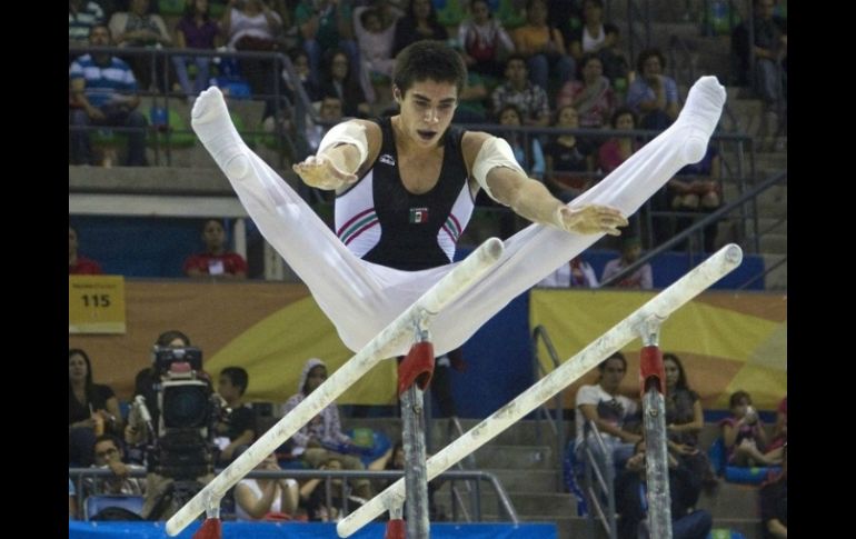 El mexicano terminó en la octava posición, pero avanzó como séptimo ante el retiro del japonés Koheo Uchumura. ARCHIVO  /