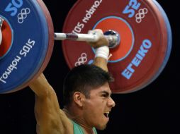 Lino Montes salió a dejar el alma y forzar la cintura en la segunda parte de la competencia. AFP  /