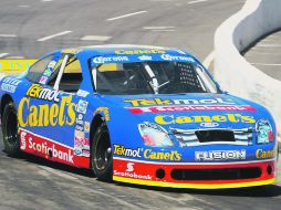 Nuevo ganador. Rafael Martínez dominó la carrera celebrada en el autódromo potosino y subió a lo más alto del podio. ESPECIAL  /