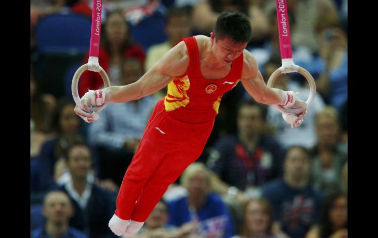 Chen Yibing ayudó a los chinos a ganar el primer lugar con su actuación en los anillos. REUTERS  /