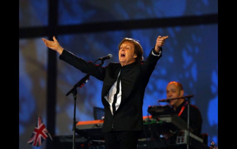 Paul McCartney durante su presentación en la ceremonia inaugural. AFP  /