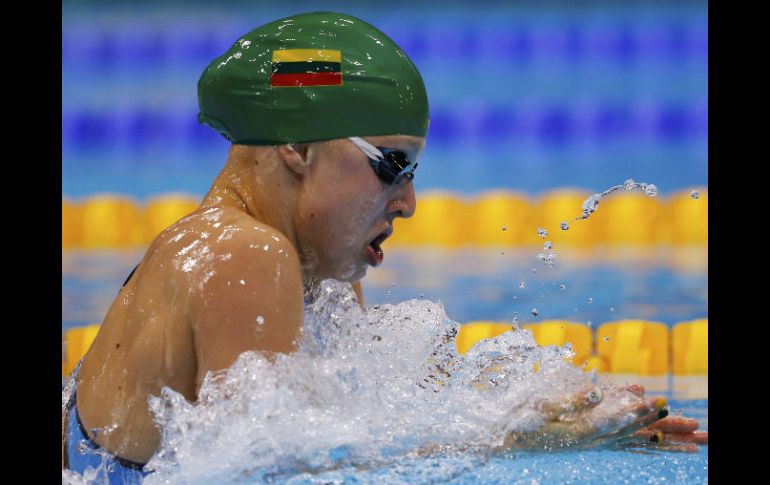 Meilutyte es la primera atleta que gana una medalla dorada con 15 años de edad desde 1972. REUTERS  /