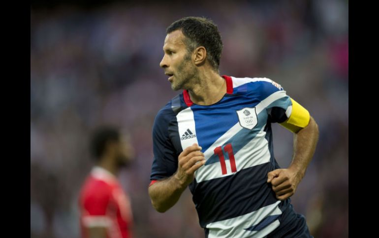 Ryan Giggs encabeza al anfitrión Gran Bretaña, que debe ganarle a los charrúas para mantener el sueño del oro. AFP  /