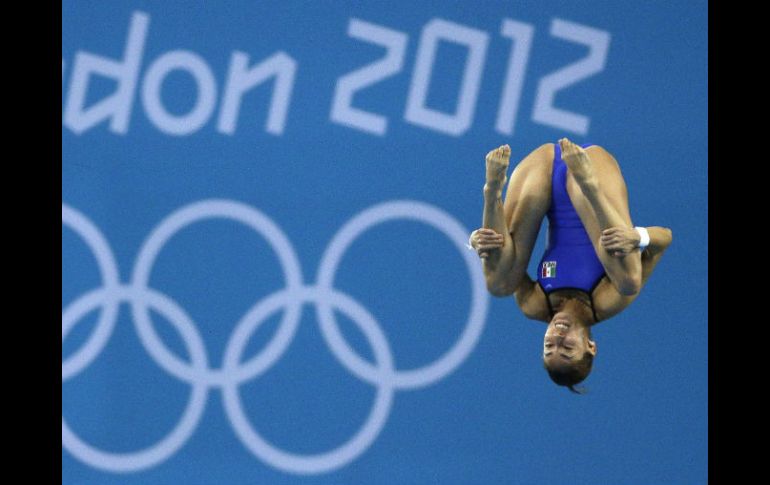 Espinosa durante la prueba de sincronizados 10 metros de plataforma, donde logra la plata al lado de Alejandra Orozco. REUTERS  /