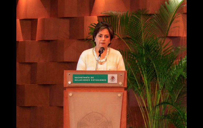 La canciller mexicana, Patricia Espinosa, en un evento hoy con el embajador japonés en México, Shuichiro Megata. NTX  /