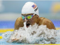 Lochte ya había nadado antes en los 200 espalda y se vio superado por su compatriota Tyler Clary. AP  /