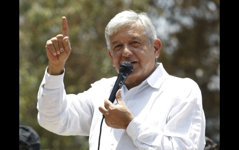 Andrés Manuel López Obrador y su partido rechazan las acusaciones de la tienda de autoservicio. REUTERS  /