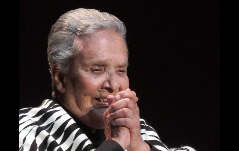 Aunque Chavela Vargas presenta mejoría, todavía hay reserva respecto a su evolución. NOTIMEX  /