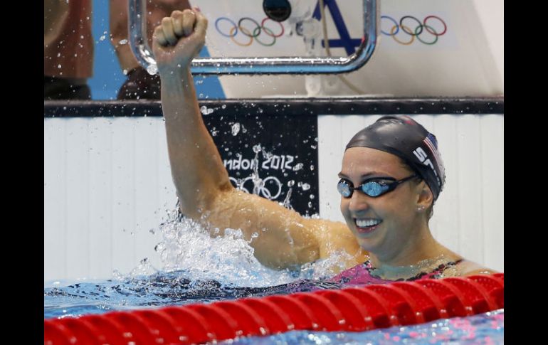 La nadadora repite el oro de Beijing en los 200 metros pecho. REUTERS  /