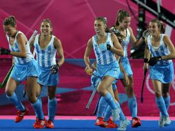 Después de caer ante EU, 'Las Leonas' salieron con la obligación del triunfo sobre Nueva Zelanda. EFE  /