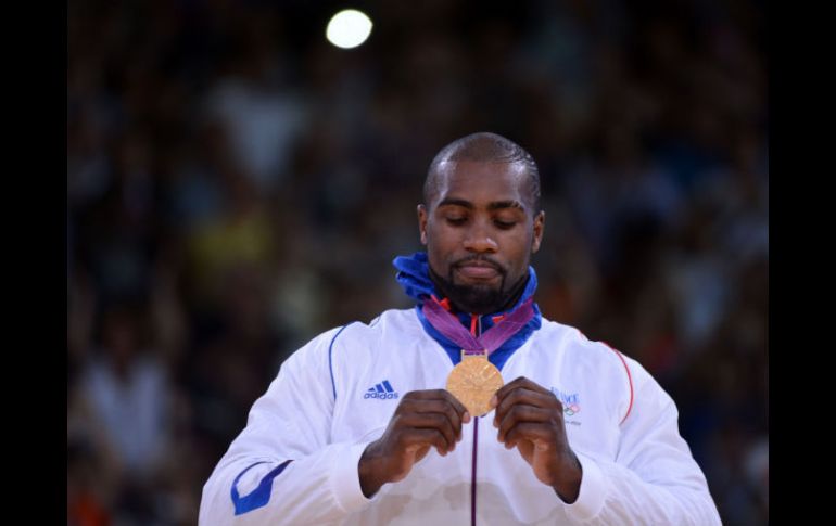 El judoca, satisfecho tras cumplir los pronósticos y hacer delirar a los aficionados franceses. AFP  /