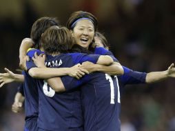 Las asiáticas enfrentarán a Francia en semifinales del futbol femenil de Londres. AP  /