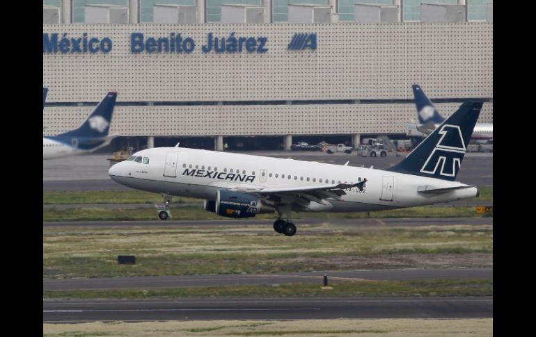 Trabajadores afirman que recursos retenidos habrían permitido que la aerolínea siguiera volando. ARCHIVO  /