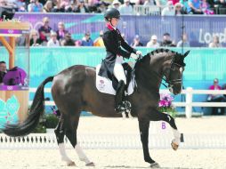 Precisa. Charlotte Dujardin, a lomos de “Valegro”. REUTERS  /