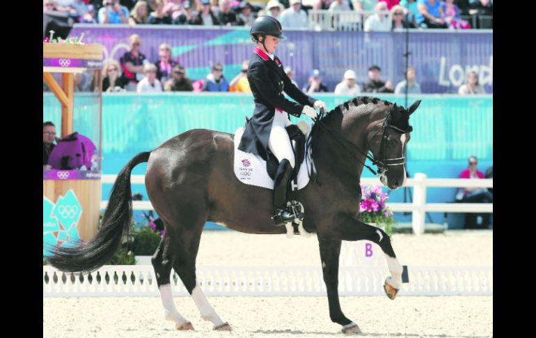 Precisa. Charlotte Dujardin, a lomos de “Valegro”. REUTERS  /