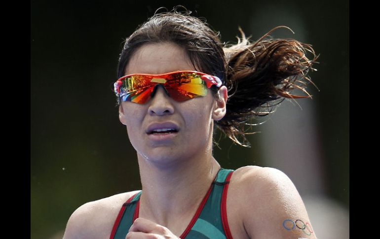 La triatleta zacatecana, durante la carrera de atletismo. EFE  /