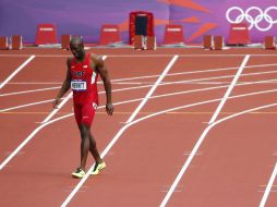 LaShawn Merritt sale de la pista del Estadio Olímpico y se despide de Londres 2012. REUTERS  /