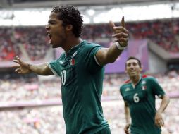 El jugador del Tottenham festeja su gol, el 3-2 parcial ante Senegal. AP  /