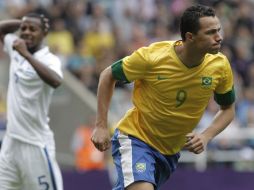 El jugador del Internacional de Porto Alegre fue clave para someter la rebelión catracha. EFE  /