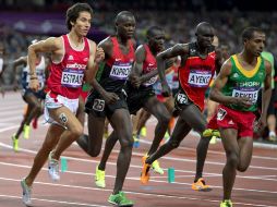 Diego Estrada (I) en la prueba de los 10 mil metros varonil, durante los Olimpicos de Londres 2012. MEXSPORT  /