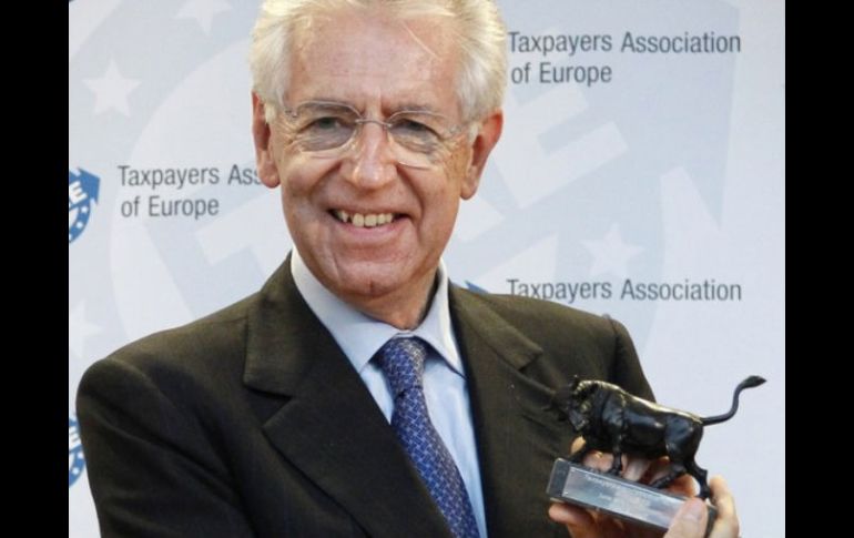 El primer ministro Mario Monti hizo campaña entre sus socios de la zona euro para establecer un mecanismo eficiente y flexible. ARCHIVO  /