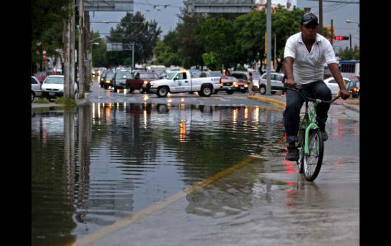 Ante este panorama, se exhorta a la población a tomar precauciones ya que las precipitaciones podrían causar inundaciones. ARCHIVO  /